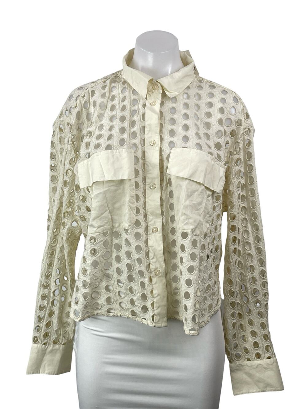 NEW Gap Cream Eyelet Embroidered Pocket Long Sleeve Button Down Shirt Top Size M
